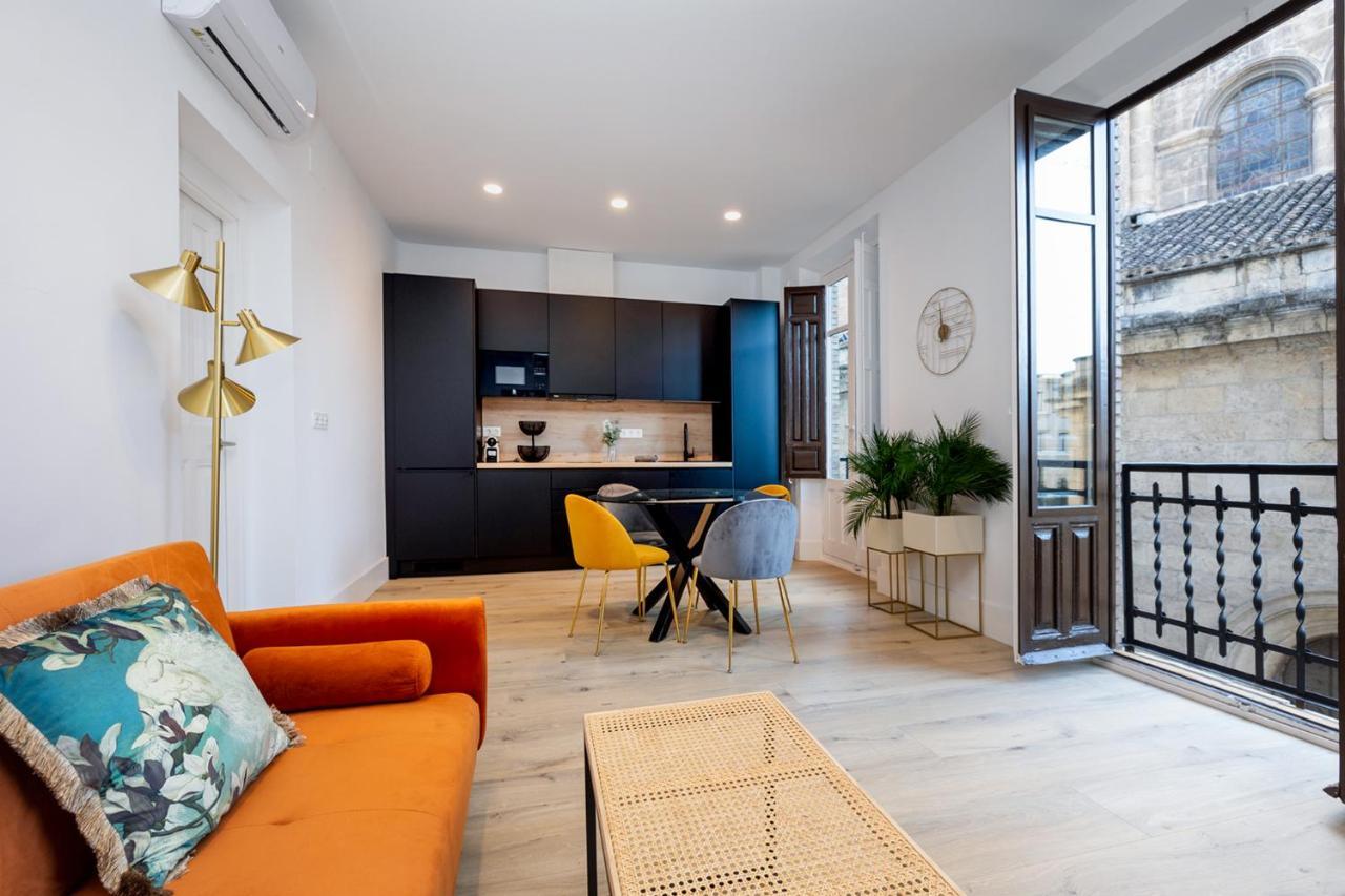 Luxury Gran Via Apartment *